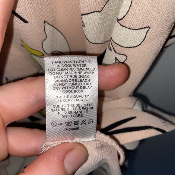 Veronika Maine Womens Pale Blush Floral Short Sleeved Blouse Workwear Size 12 - Picture 15 of 15